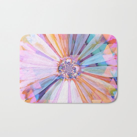 Daisy on Triangles Bath Mat
