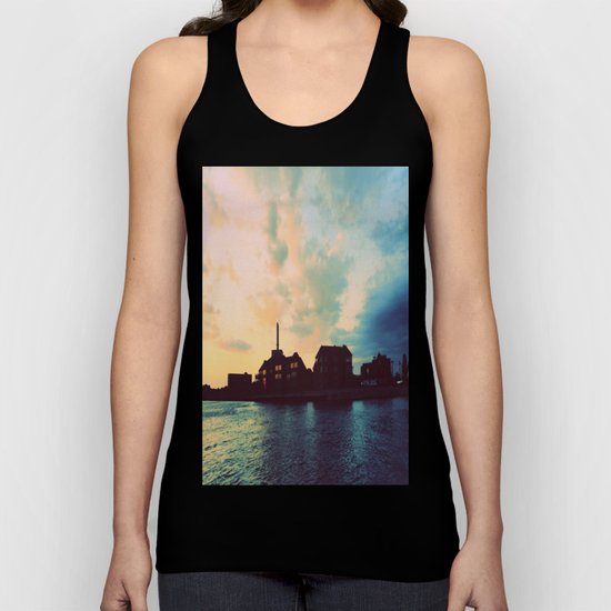 Sunset Off the wAter Unisex Tank Top