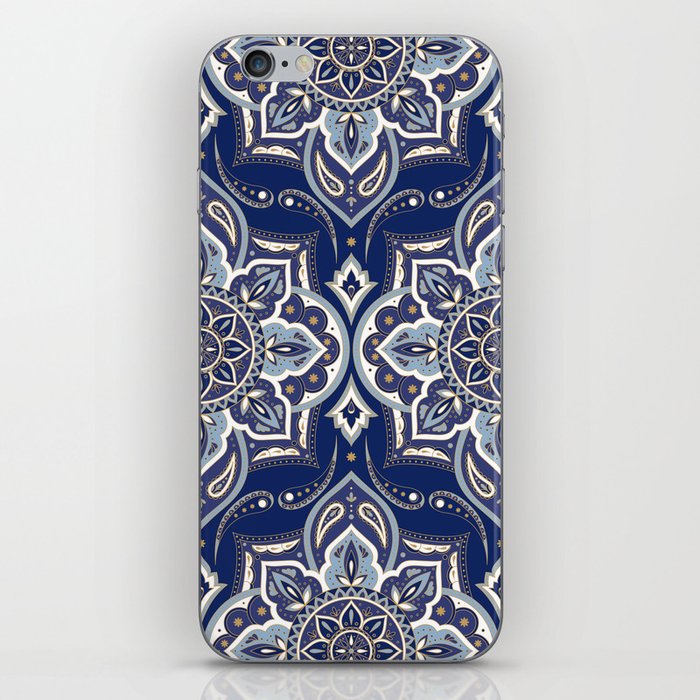 Arabesque floral pattern – Oriental paisley motif from Persian Rug iPhone Skin
