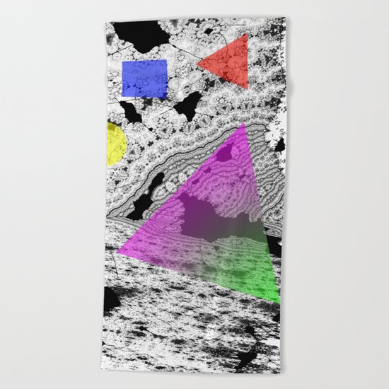 gene II forms Beach Towel