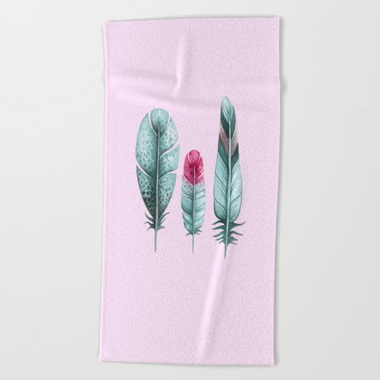 Watercolor feathers (pink) Beach Towel