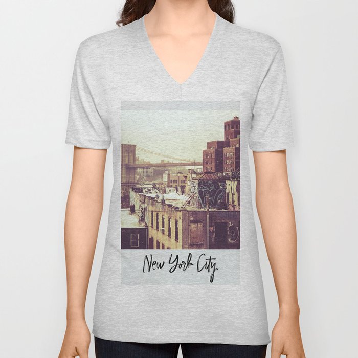 New York City and the Brooklyn Bridge | Vintage Style Photography V Neck T Shirt