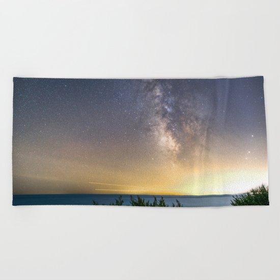 Milkyway Landscape Beach Towel