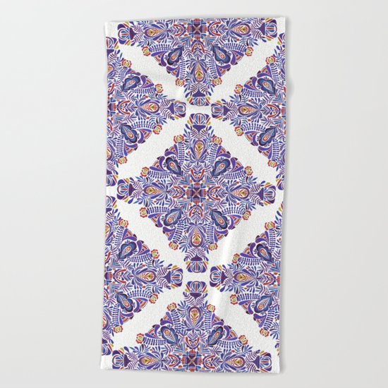 Gloomy purple mandala pattern Beach Towel