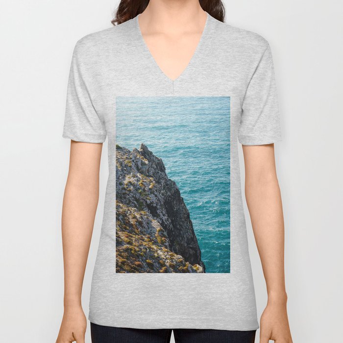 Cliff at the beautiful blue azure ocean of Cape St. Vincent, Portugal | Natural colors.  V Neck T Shirt