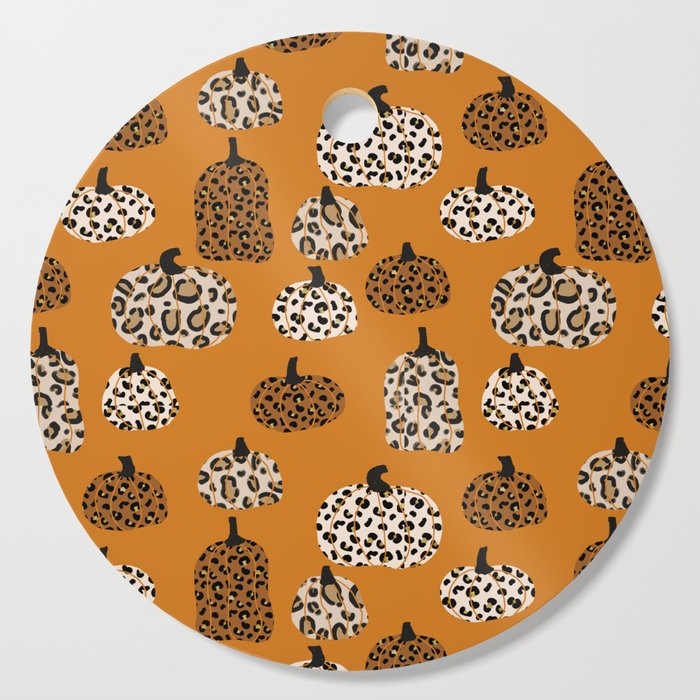 Leopard print pumpkins pattern - leopard pumpkins, halloween, fall, decor, fashion Cutting Board