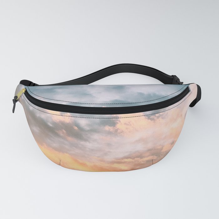 sky is the limit - street lamp Fanny Pack