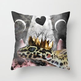 Goth Leopard Gecko With Crown Head Piece Throw Pillow | Leopardgecko, Emo, Headpiece, Collage, Crown, Gecko, Egirl, Eboy, Goth 