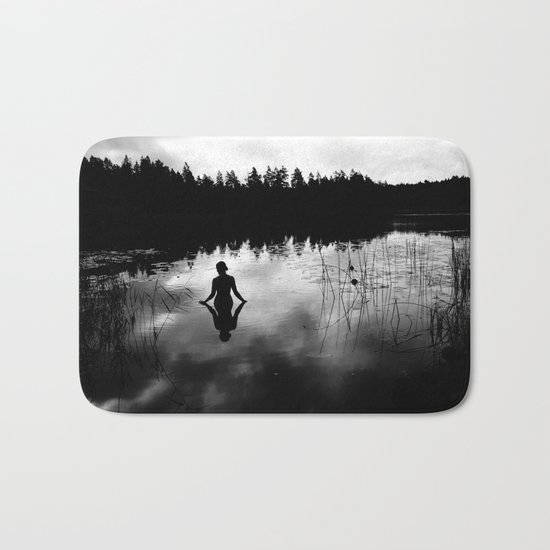 Reflecting Beauty v2 BoW Bath Mat