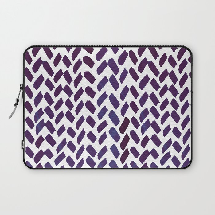 Cute watercolor knitting pattern - puple Laptop Sleeve