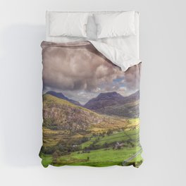 Thermals Over the Valley Duvet Cover