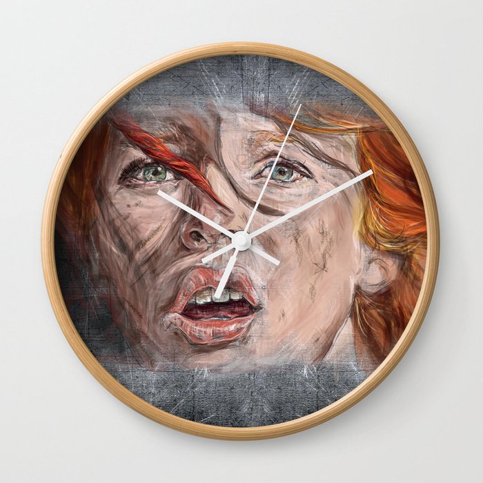Leeloo Wall Clock
