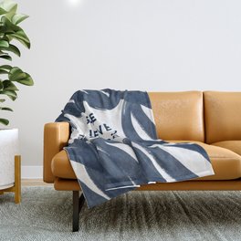 She Believed She Could So She Did-Navy | Inspiration | Quotes Throw Blanket