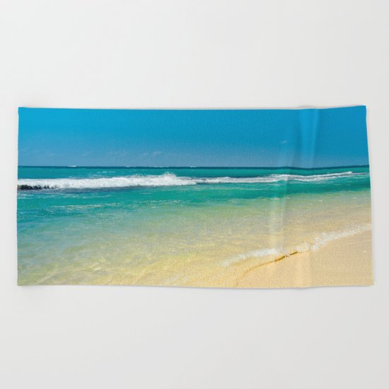 maui beaches into the blue Beach Towel