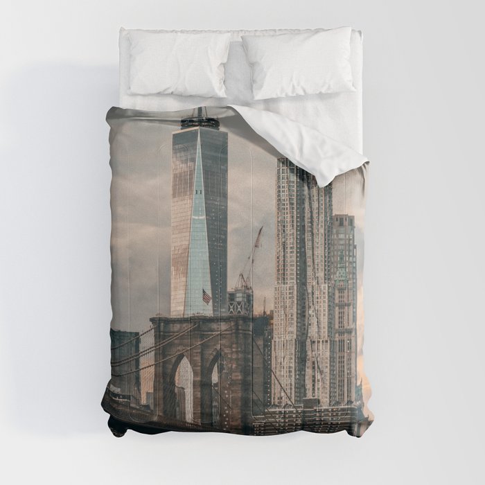 New York City Manhattan skyline Comforter