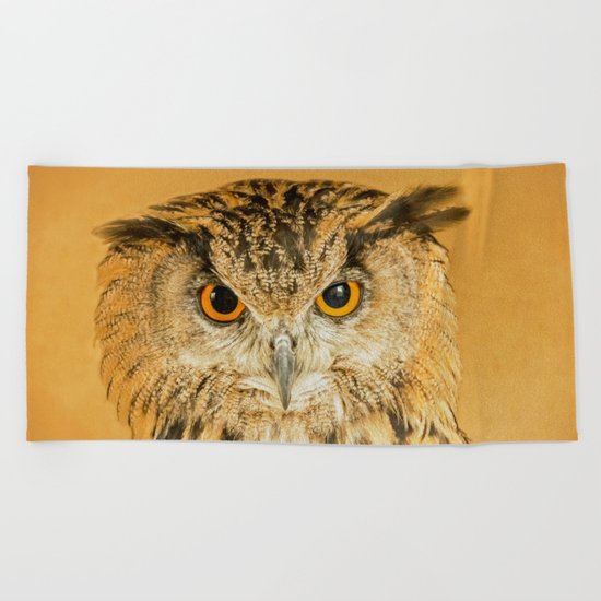 OWL RIGHT ON THE NIGHT Beach Towel