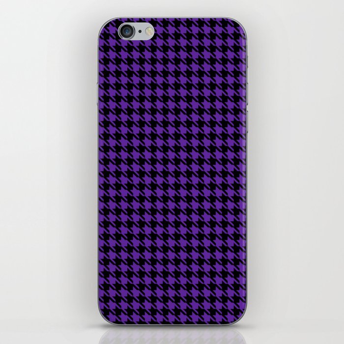 PreppyPatterns™ - Cosmopolitan Houndstooth - black and heather purple iPhone Skin
