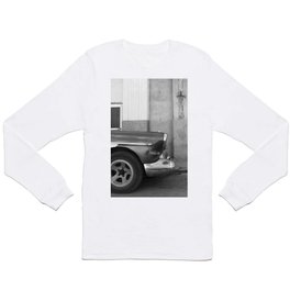 Old Car Havanna City - Cuba black & white Photography Long Sleeve T-shirt