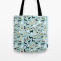Dogs pattern print must have gifts for dog person mint dog breeds Umhängetasche