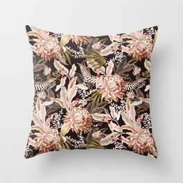 Seamless Cottage Style Vintage Flowers Illustration Pattern Throw Pillow