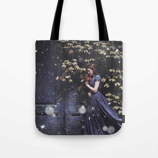 Snowing Tote Bag