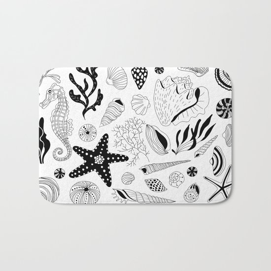 Tropical underwater creatures and seaweeds Bath Mat
