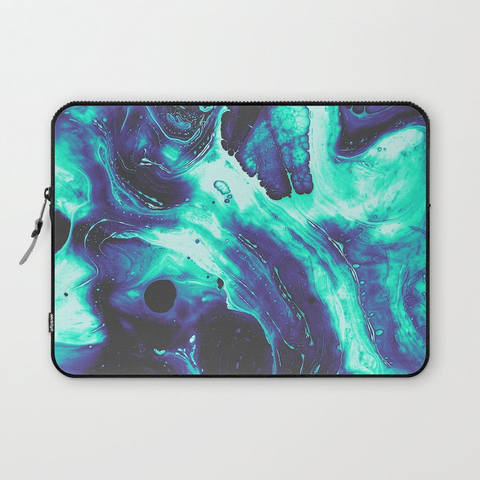 SHE LOST CONTROL Laptop Sleeve