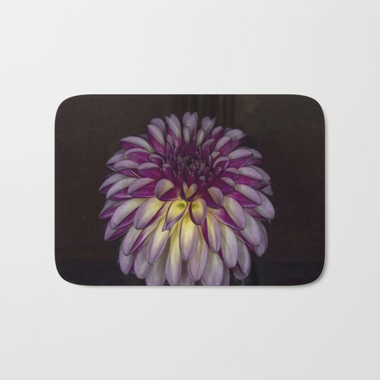 Flower glow Bath Mat