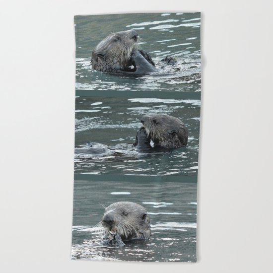 Crustacean Dinner Beach Towel
