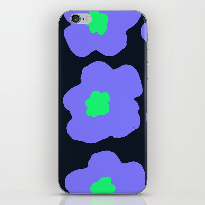 Large Pop-Art Retro Flowers in Very Peri and Green on Black Background  iPhone Skin