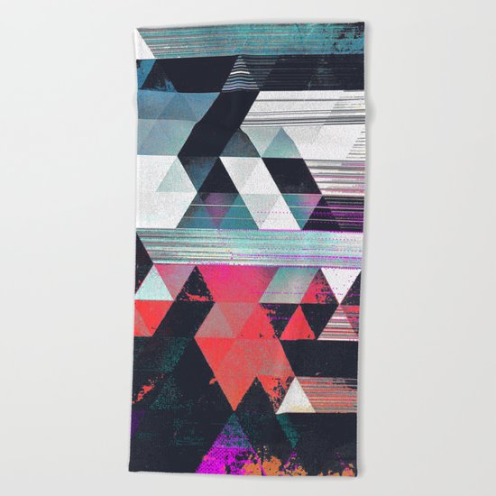 dythyr dysystyr Beach Towel
