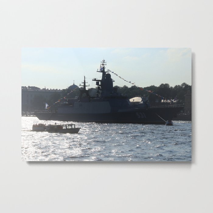 The military ship "Smart" / "Soobrazitelniy" 531. The Neva River. Metal Print