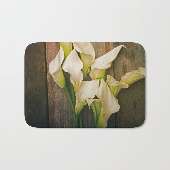 Simplicity is the Ultimate Sophistication Bath Mat