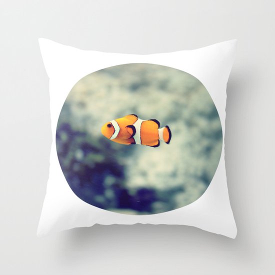 Clownfish Throw Pillow