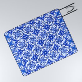 Cheerful Retro Modern Kitchen Tile Layered Pattern Delft Blue Picnic Blanket