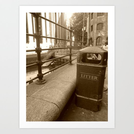 London Trash Talk Art Print