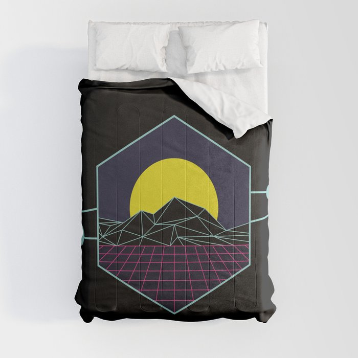 Outrun to the Sun / Spacewave / 80s Retro Comforter