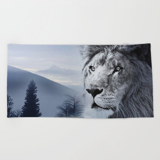 lion illustration Beach Towel