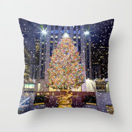Rockefeller Center Christmas Tree New York City Throw Pillow
