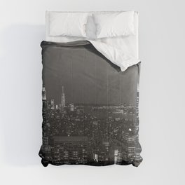 The Empire State and the city. Black & white photography Comforter