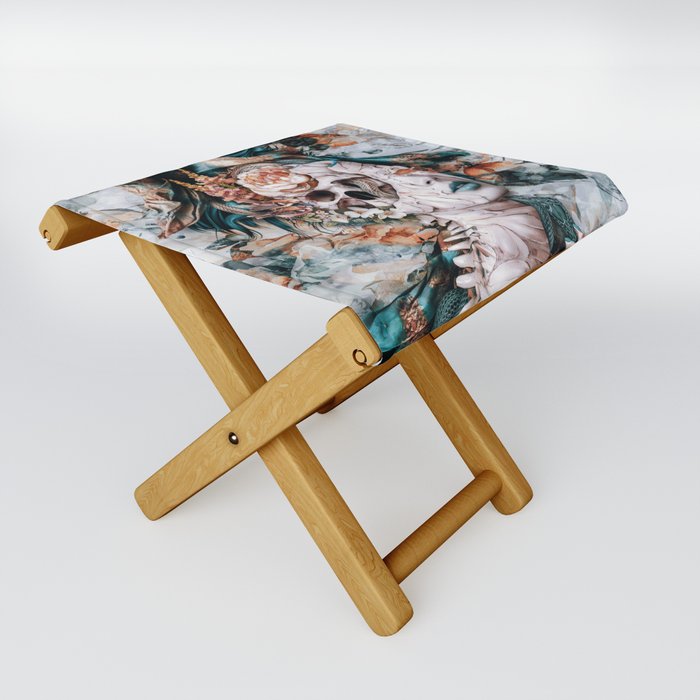 Queen of Snakes II Folding Stool