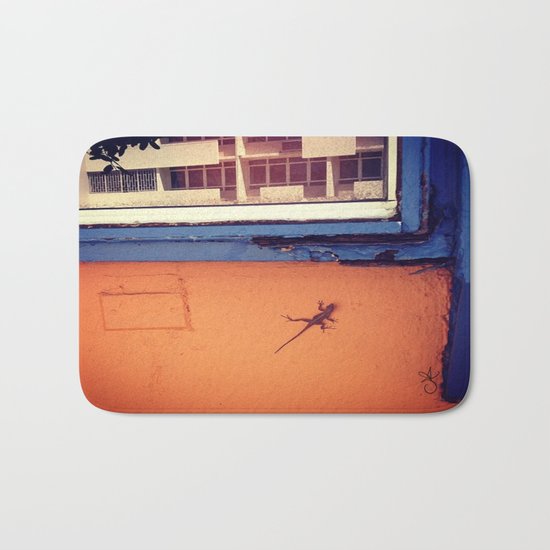 Lizard in Puerto Rico Bath Mat