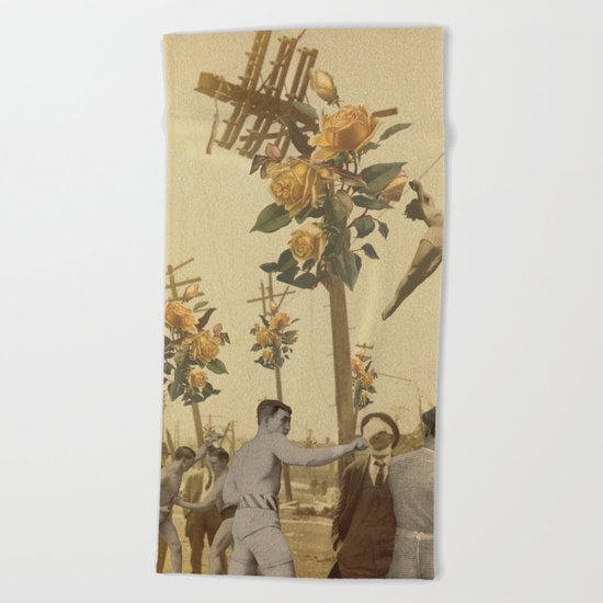 I'M CONFUSED Beach Towel