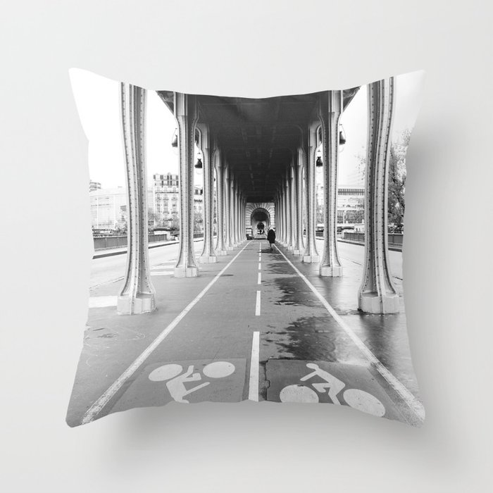 Pont de Bir-Hakeim | Steel bridge in Paris | Black and white Travel Photography Throw Pillow