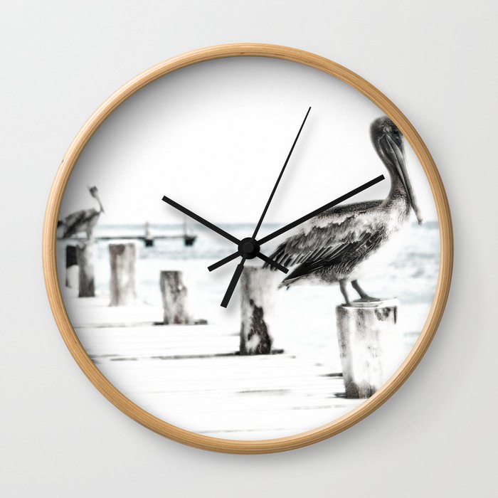 Pelican | Pelícano | The the long wait hunting Wall Clock