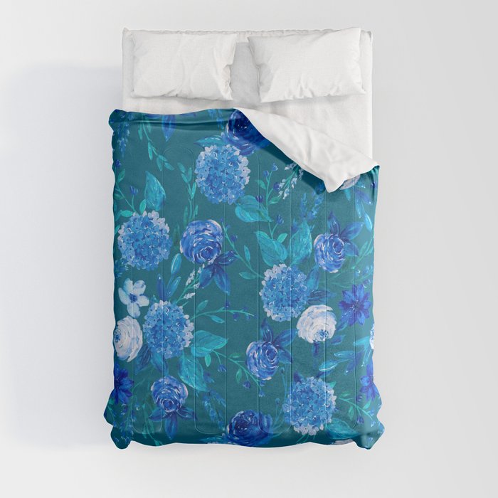 Watercolour flowers ,hydrangea,vintage roses, floral summer pattern Comforter