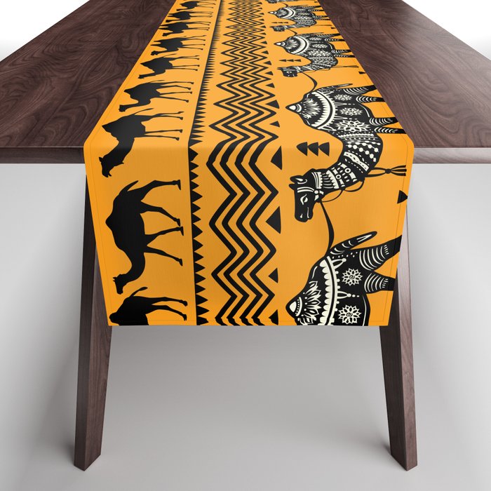 Seamless pattern with camels Table Runner