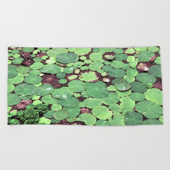 Nymphaeaceae Beach Towel