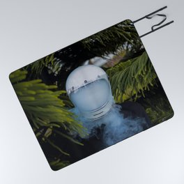 PERSON - WEARING - WHITE - HELMET - PHOTOGRAPHY Picnic Blanket
