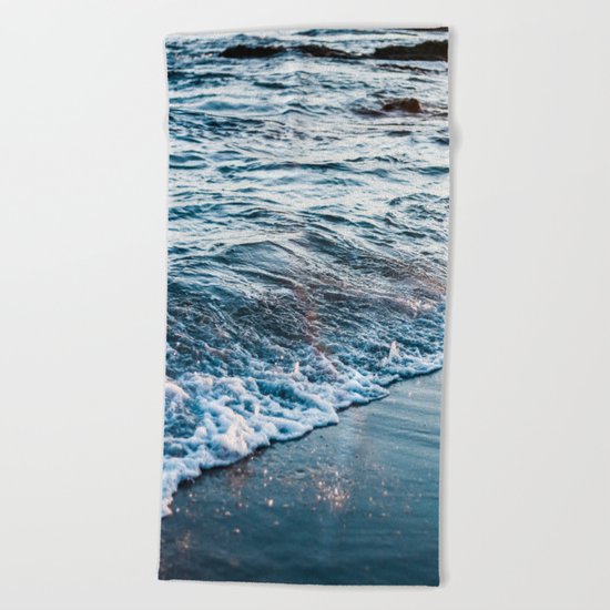 Beautiful ocean waves Beach Towel